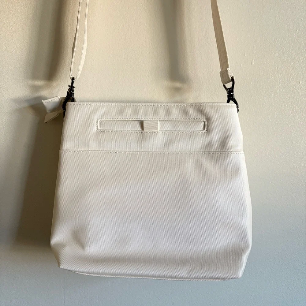 Lug Double Dip Satin Luxe VL Crossbody Bag in White NEW - Picture 4 of 5